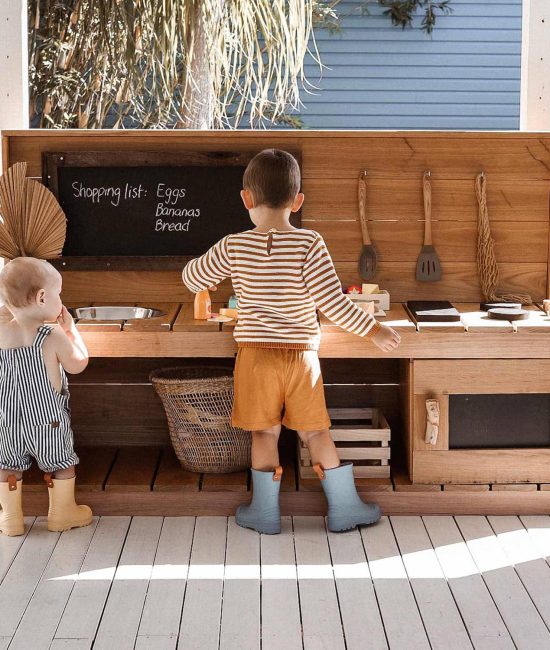 6 Creative Mud Kitchen Set-Up Ideas for Kids