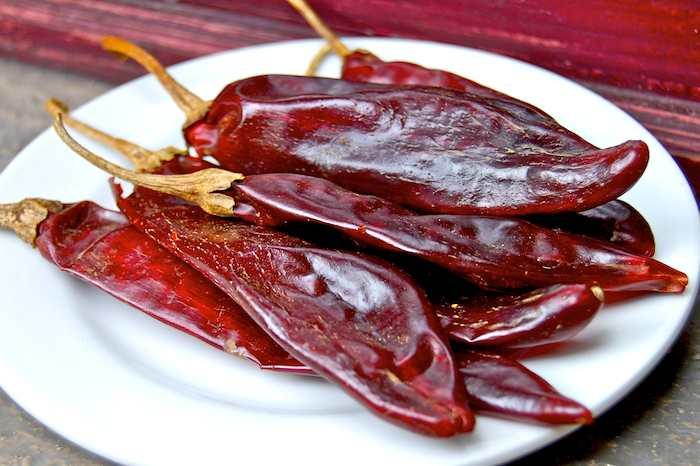 Guajillo_Chile_Peppers